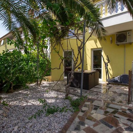 Jela Apartment 7 Пула Екстериор снимка